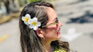 خرید کلیپس و گیره مو دخترانه پلومریا | جدیدترین مدلهای اکسسوری مو 1404 3 خرید کلیپس و گیره مو پلومریا دخترانه 2